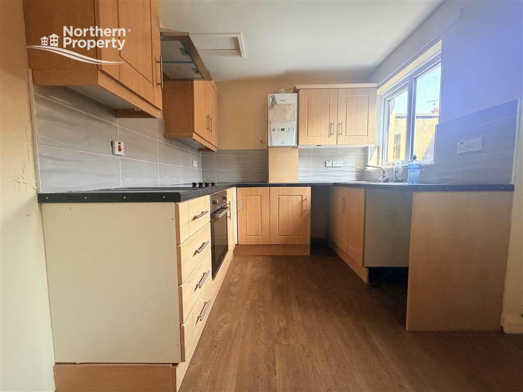 Photo 6 of 40 Iveagh Drive, Belfast