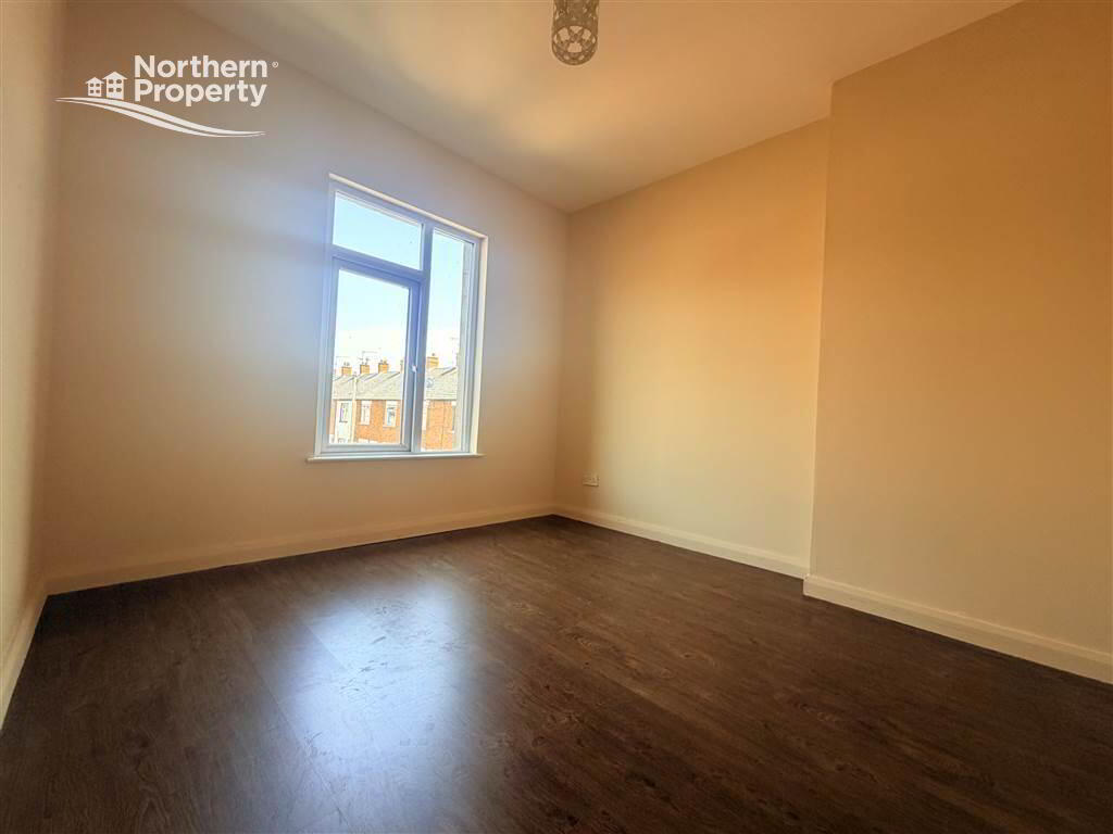 Photo 9 of 40 Iveagh Drive, Belfast