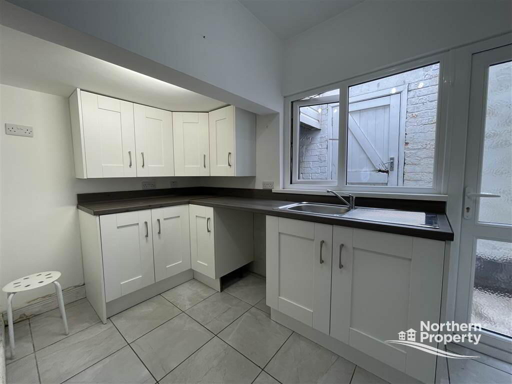 Photo 5 of 37 Hamill Street, Belfast