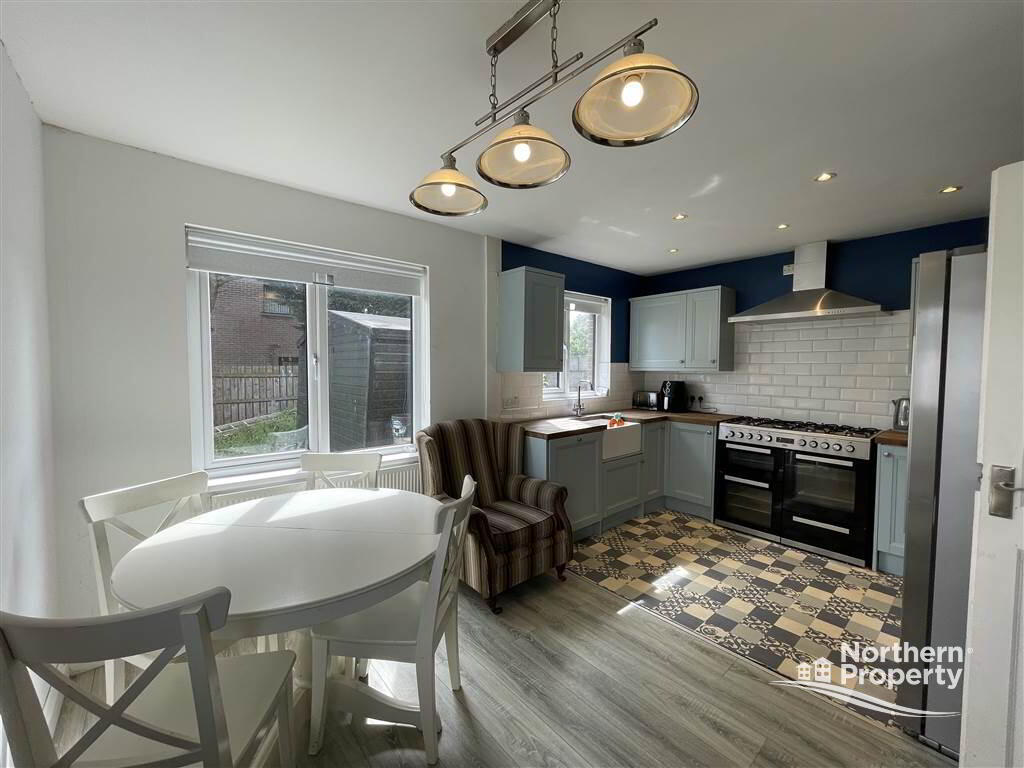 Photo 8 of 14 Lagmore Grove, Belfast