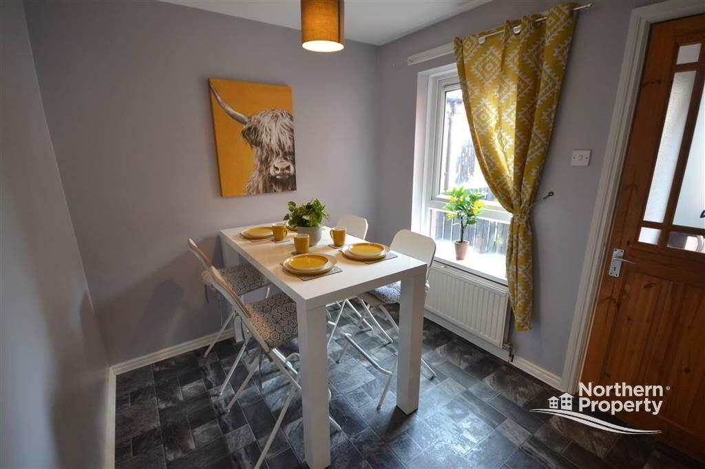 Photo 5 of 23 Clonfaddan Crescent, Belfast