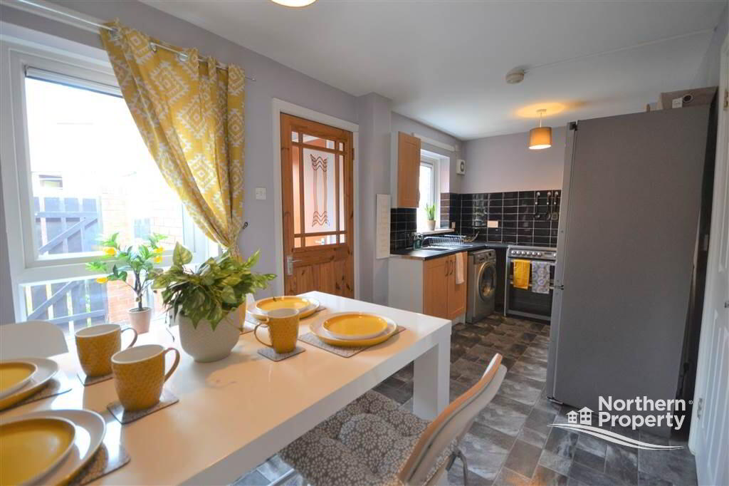 Photo 6 of 23 Clonfaddan Crescent, Belfast