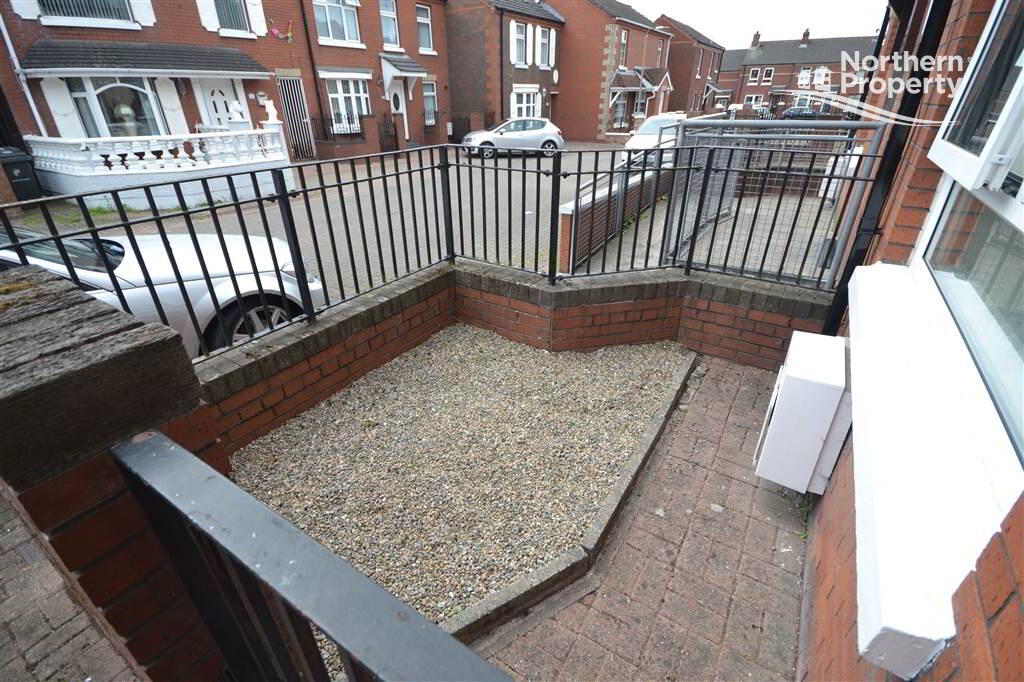 Photo 15 of 23 Clonfaddan Crescent, Belfast