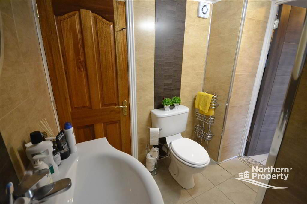 Photo 11 of 3 La Salle Drive, Belfast