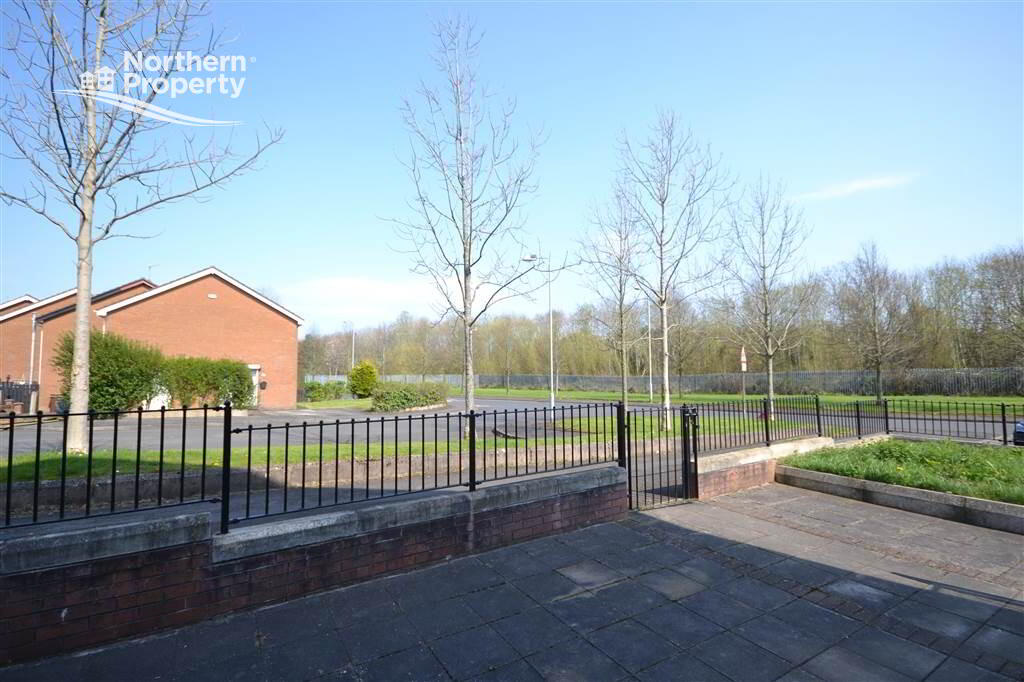 Photo 9 of 63a Summerhill Drive, Belfast