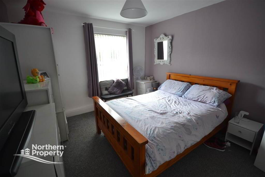 Photo 8 of 63a Summerhill Drive, Belfast