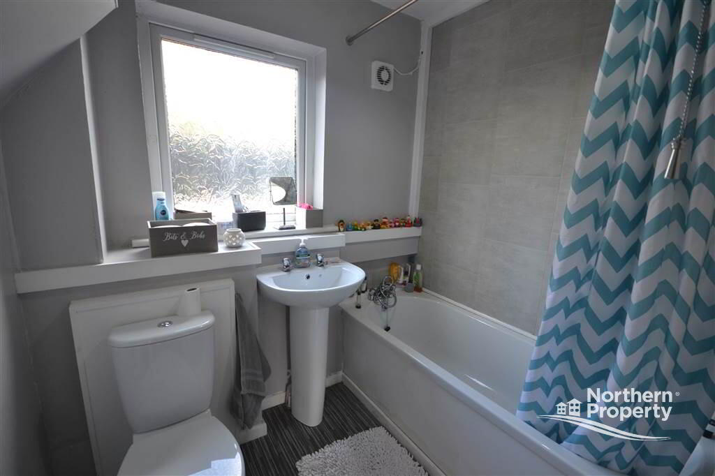 Photo 6 of 63a Summerhill Drive, Belfast