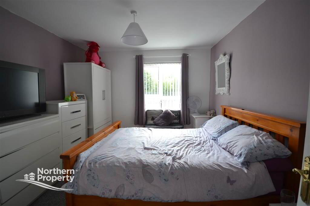 Photo 7 of 63a Summerhill Drive, Belfast