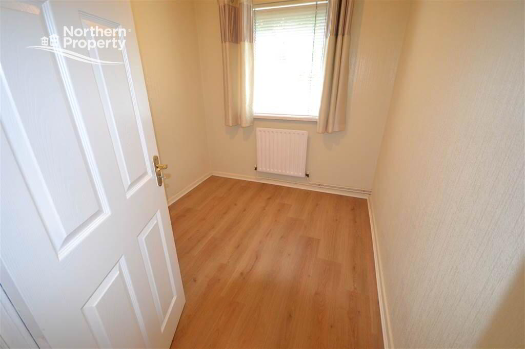 Photo 10 of 28 Edenmore Drive, Belfast