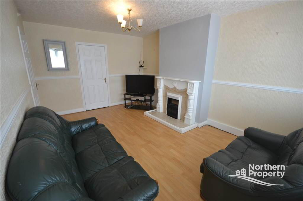 Photo 4 of 28 Edenmore Drive, Belfast
