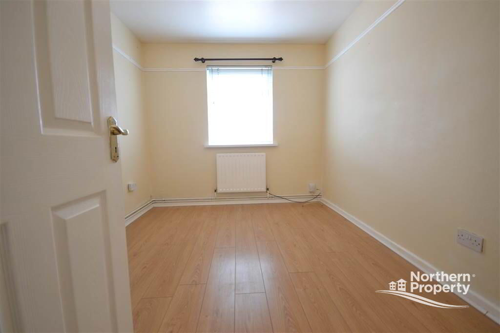 Photo 13 of 28 Edenmore Drive, Belfast