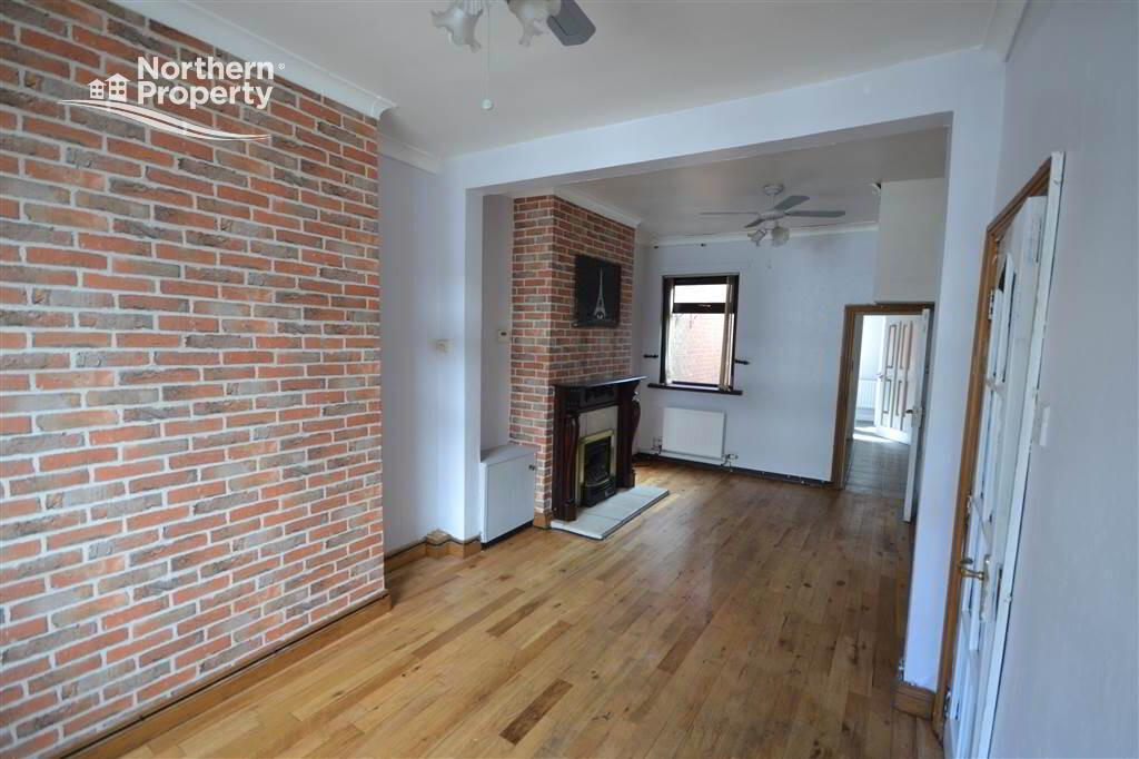 Photo 3 of 30 Hawthorn Street, Belfast