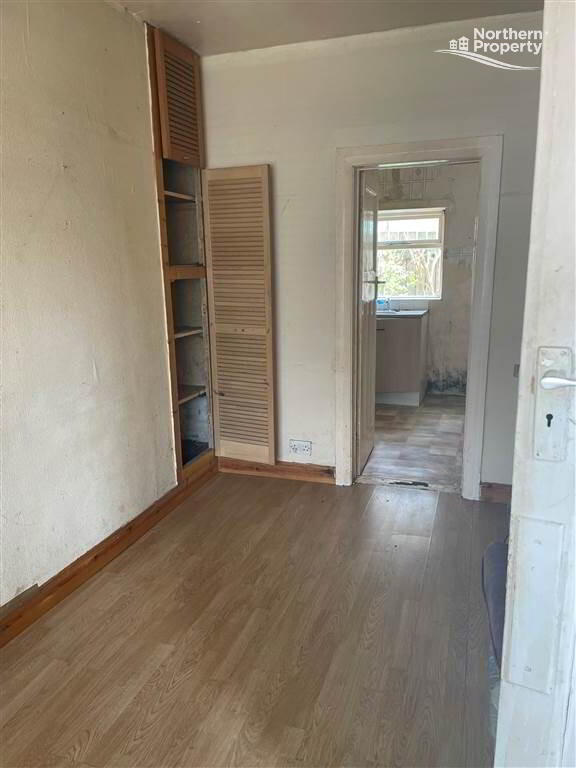 Photo 7 of 37 Glencairn Crescent, Belfast