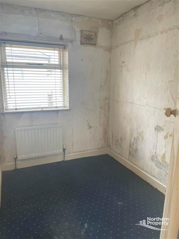 Photo 12 of 37 Glencairn Crescent, Belfast