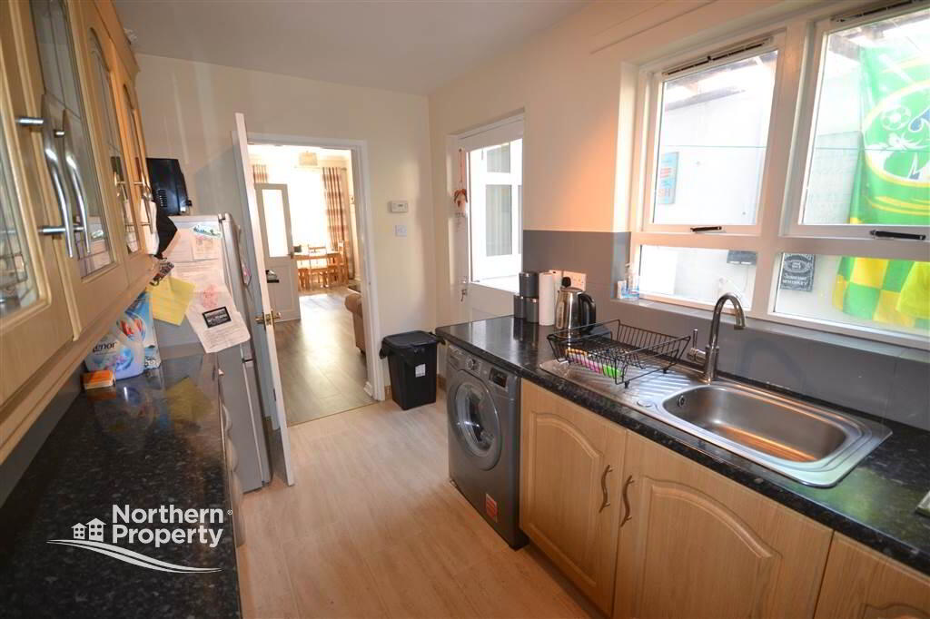 Photo 8 of 18 Cavendish Square, Falls Road, Belfast
