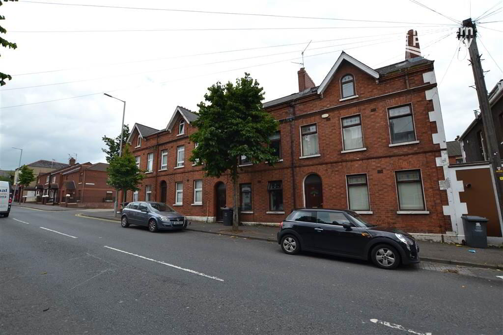 Photo 3 of 28 Broadway, Falls Road, Belfast