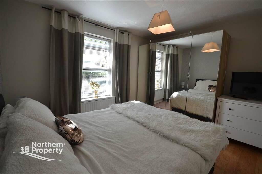 Photo 14 of 4 Seaforde Gardens, Belfast