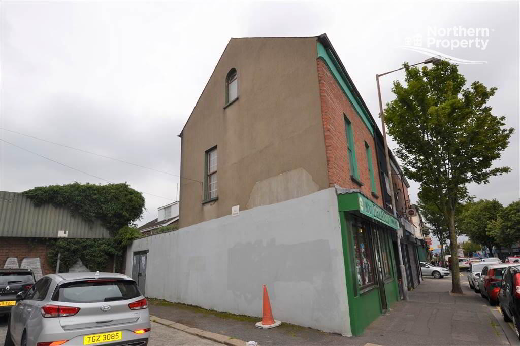 Photo 17 of 35 Springfield Road, Belfast