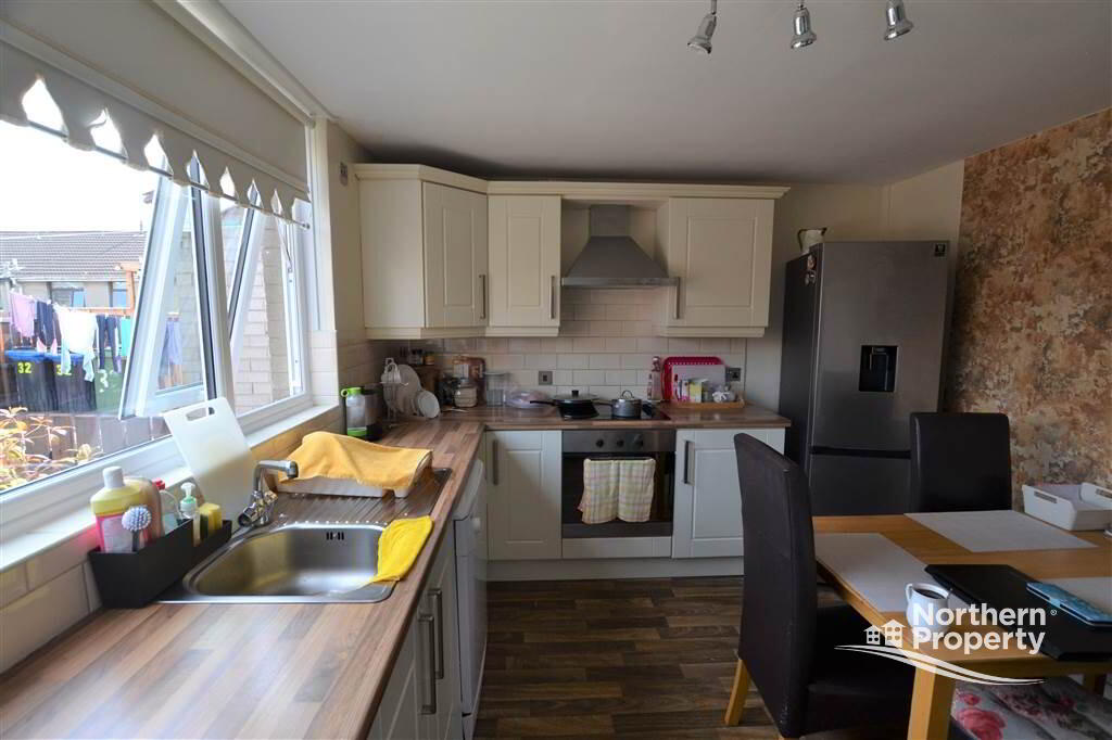 Photo 8 of 30 Gardenmore Road, Dunmurry, Belfast