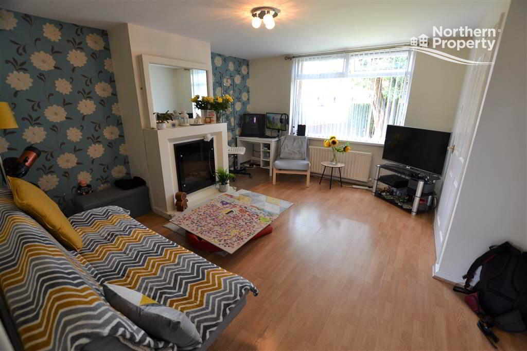 Photo 7 of 30 Gardenmore Road, Dunmurry, Belfast