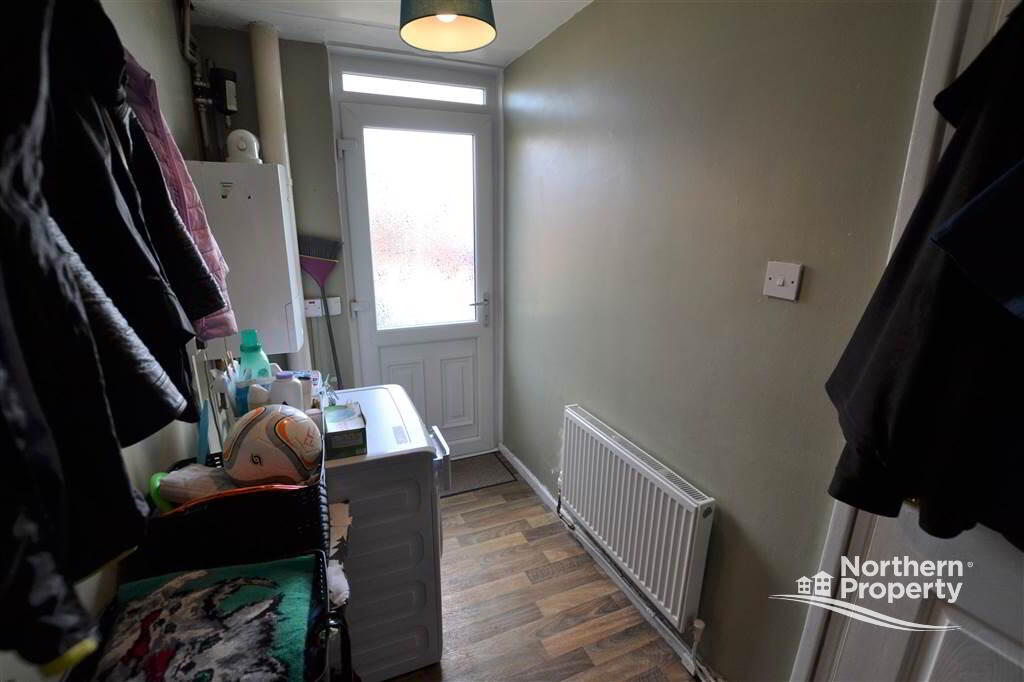Photo 10 of 30 Gardenmore Road, Dunmurry, Belfast