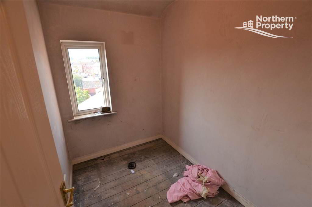 Photo 10 of 54 Iris Drive, Belfast