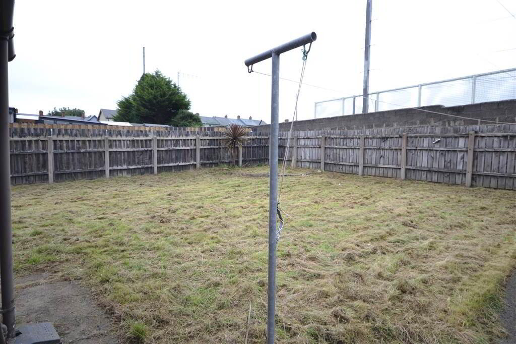 Photo 11 of 92 Twadell Avenue, Belfast