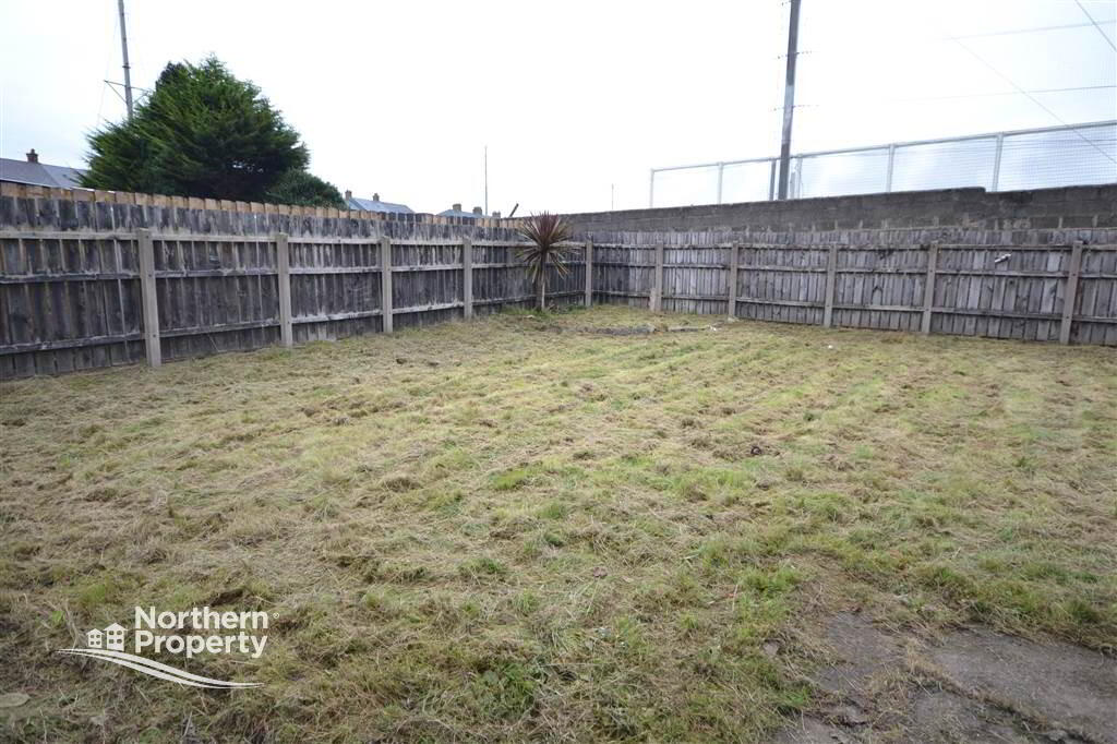 Photo 12 of 92 Twadell Avenue, Belfast