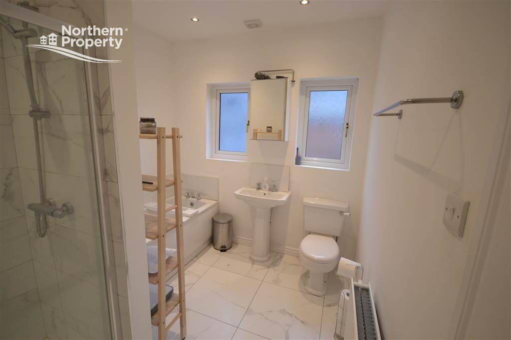Photo 8 of 38 Nansen Street, Belfast