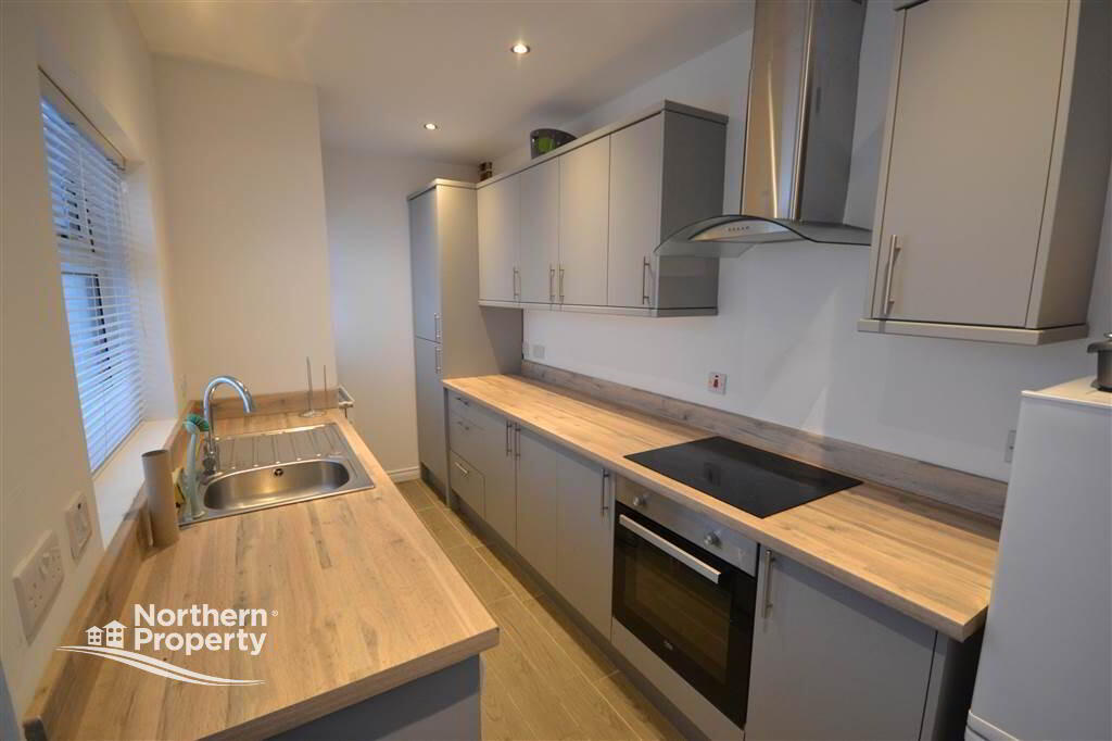 Photo 5 of 38 Nansen Street, Belfast