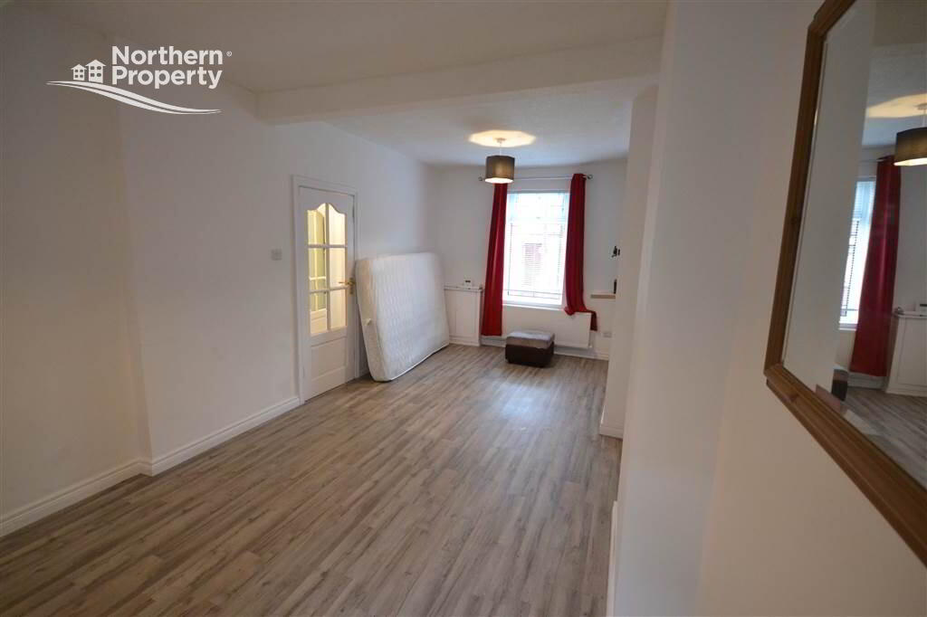Photo 4 of 38 Nansen Street, Belfast