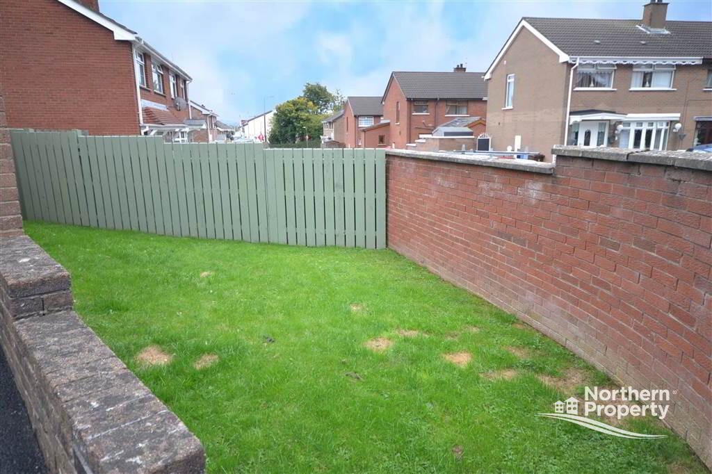 Photo 21 of 1 Lake Glen Park, Belfast