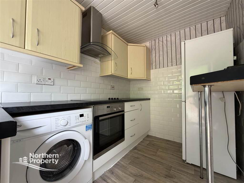 Photo 11 of 8 Merrion Park, Dunmurry, Belfast