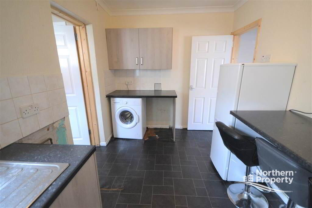 Photo 6 of 29 Beechmount Crescent, Belfast