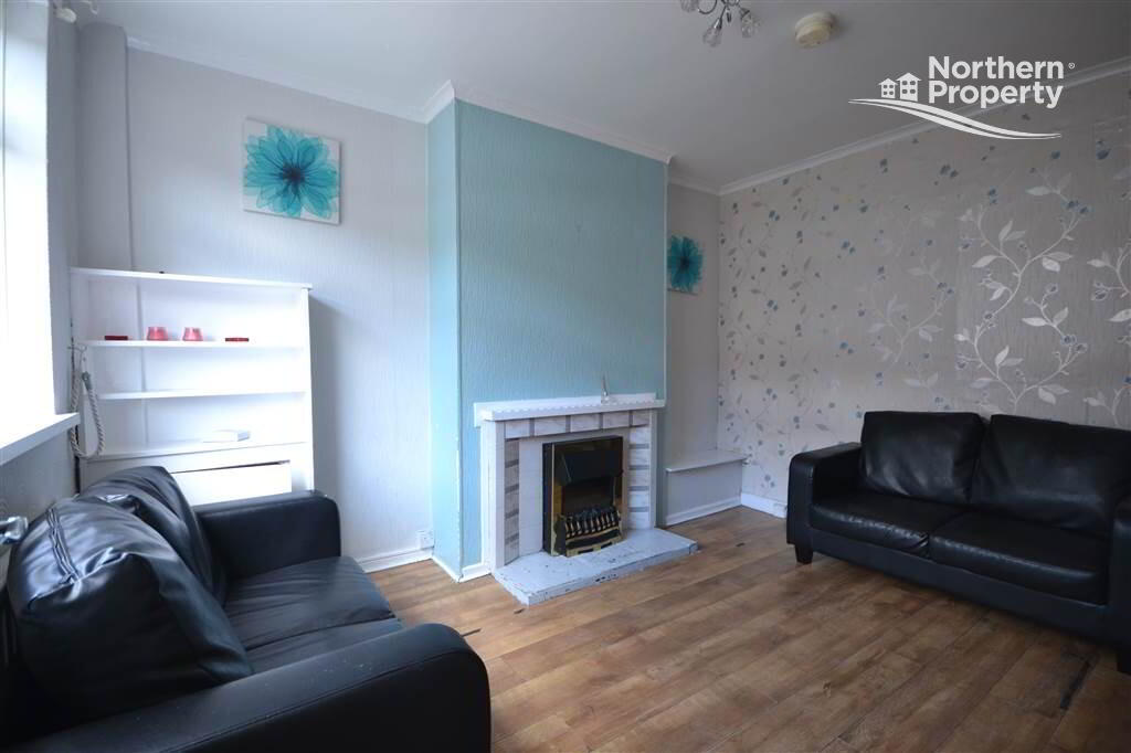 Photo 3 of 29 Beechmount Crescent, Belfast