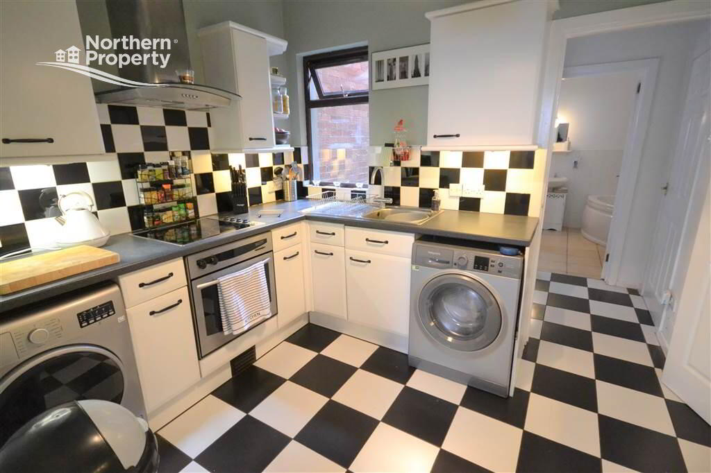 Photo 5 of 16 Oakman Street, Belfast
