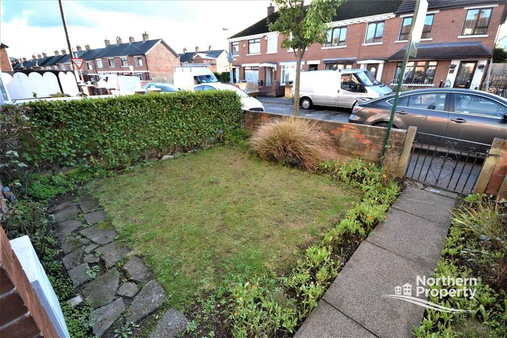 Photo 4 of 5 Mica Drive, Belfast