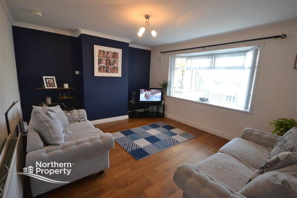 Photo 4 of 20 Thornhill Court, Twinbrook, Belfast