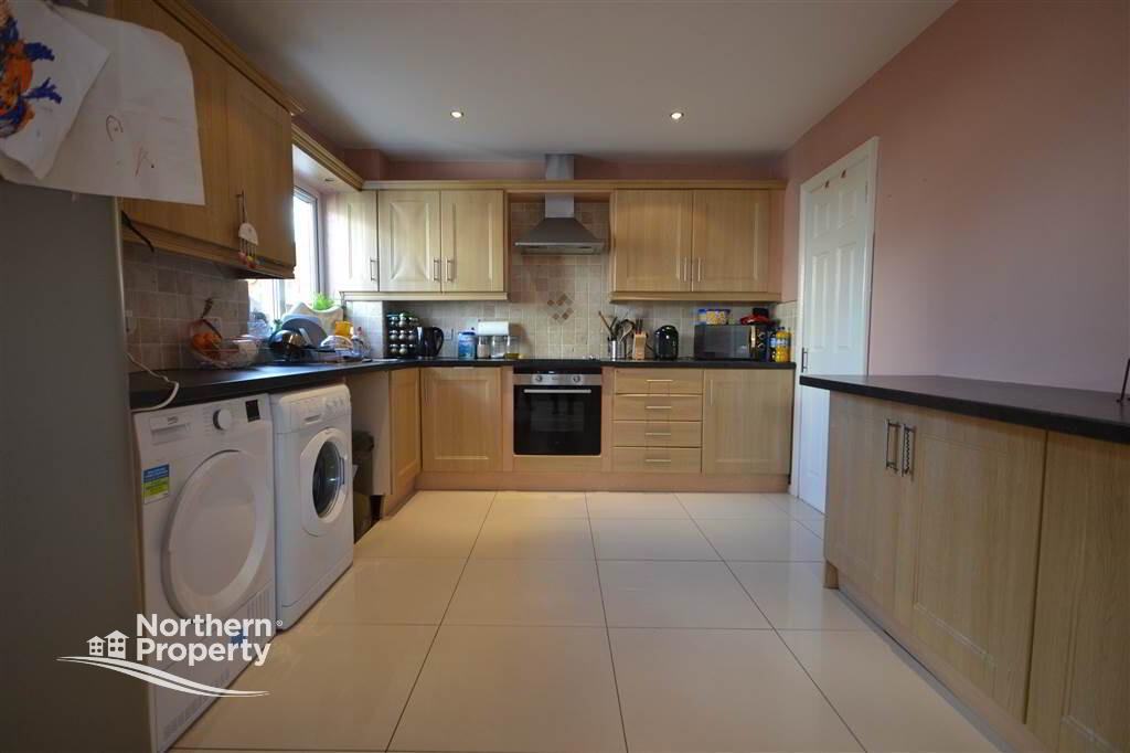 Photo 6 of 20 Thornhill Court, Twinbrook, Belfast