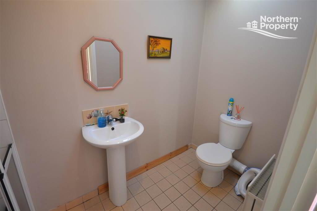 Photo 9 of 20 Thornhill Court, Twinbrook, Belfast