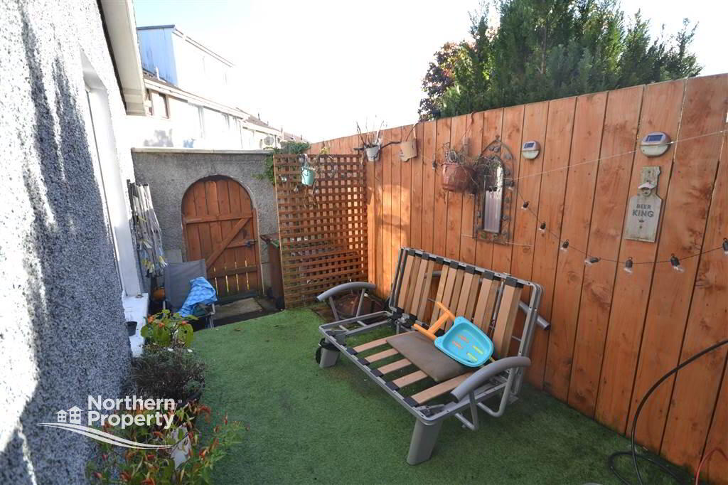 Photo 10 of 20 Thornhill Court, Twinbrook, Belfast