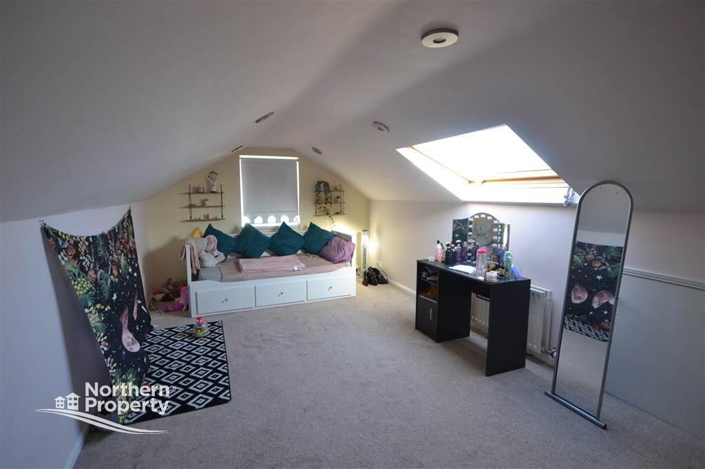 Photo 15 of 20 Thornhill Court, Twinbrook, Belfast