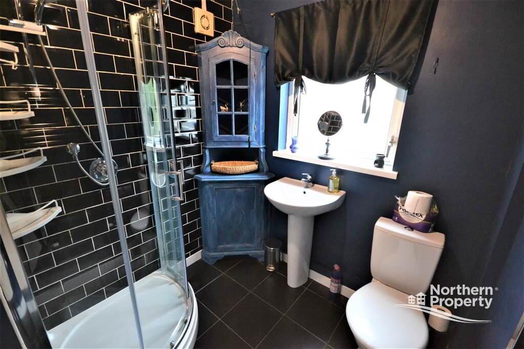 Photo 8 of 88 Whiterock Gardens, Belfast