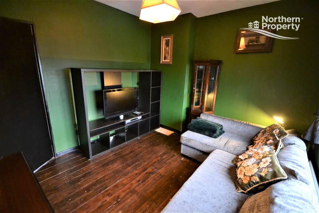 Photo 10 of 88 Whiterock Gardens, Belfast