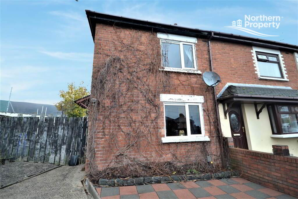 Photo 1 of 88 Whiterock Gardens, Belfast