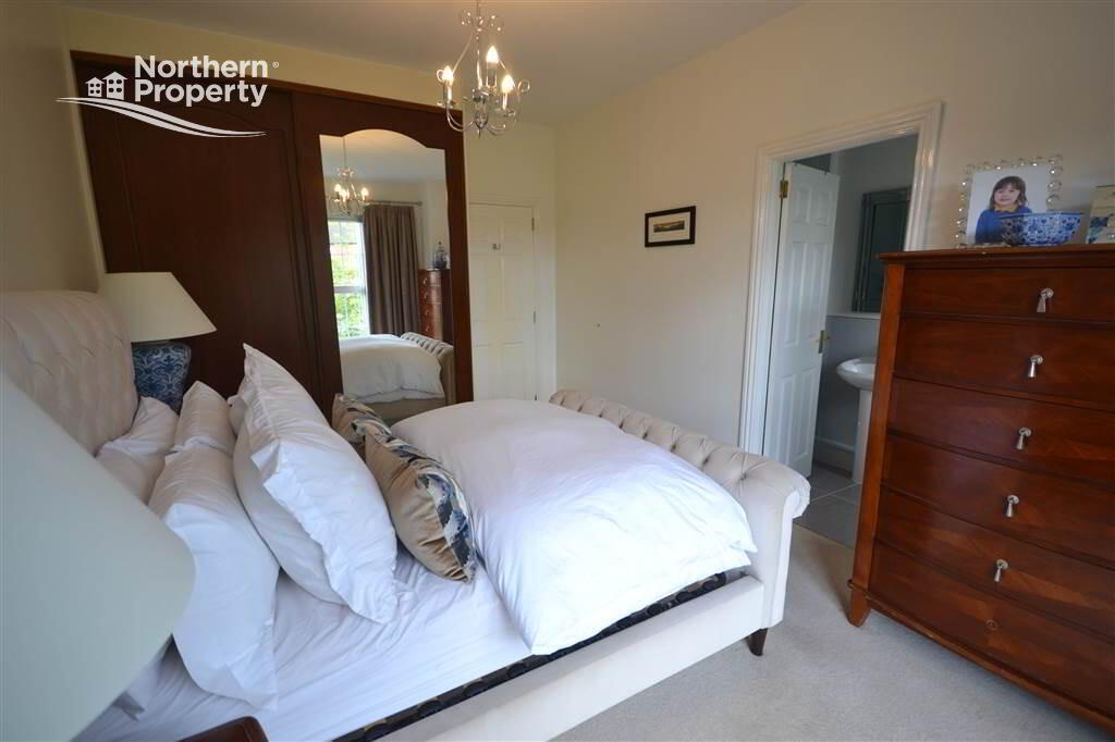 Photo 10 of 34 Lagmore Glen, Belfast