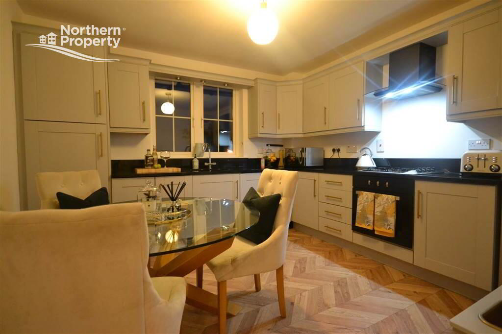 Photo 6 of 34 Lagmore Glen, Belfast