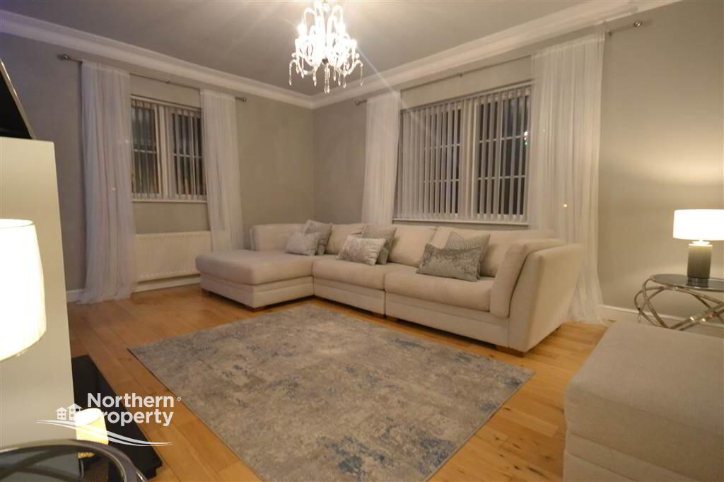 Photo 3 of 34 Lagmore Glen, Belfast