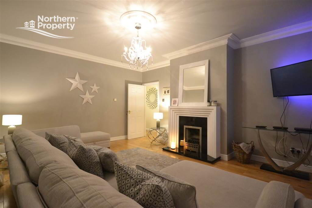 Photo 4 of 34 Lagmore Glen, Belfast