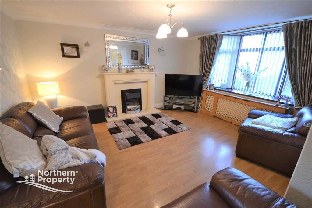Photo 5 of 5 Gardenmore Road, Dunmurry, Belfast